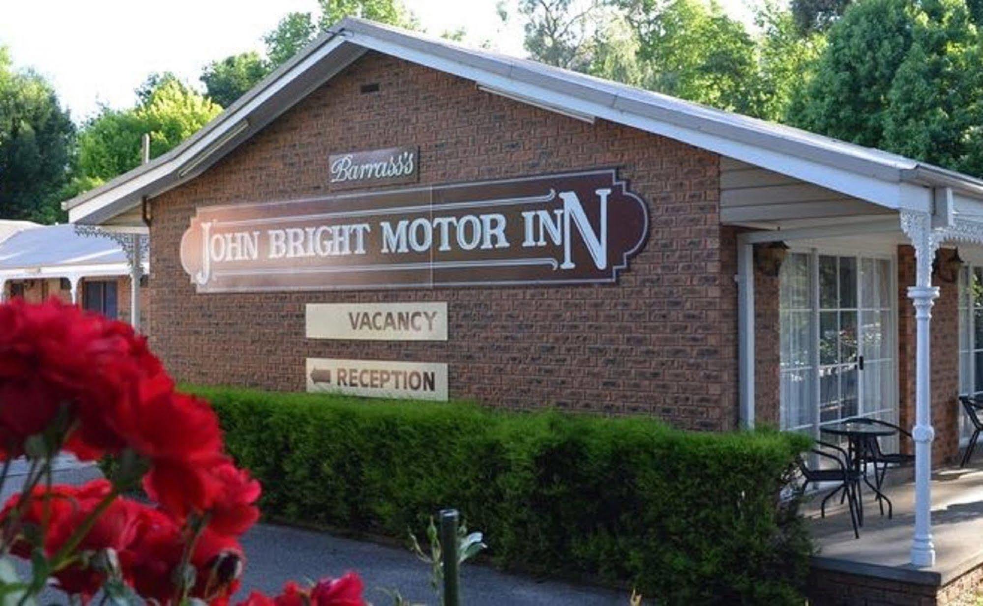 Barrass John Bright Motor Inn Экстерьер фото